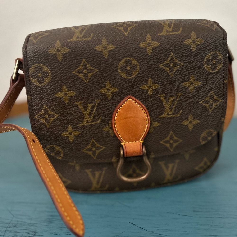 Louis Vuitton Saint Cloud Monogram Sling Messenger Bag Auth. Purchased Fr.Japan